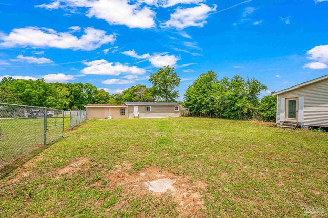6998 Cosmos St, Milton, FL 32570