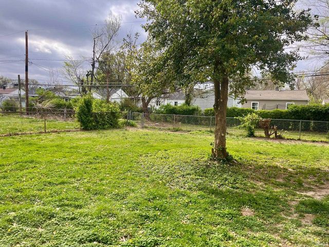 1407 Waggoner Avenue, Evansville, IN 47714