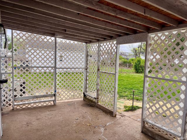 1407 Waggoner Avenue, Evansville, IN 47714