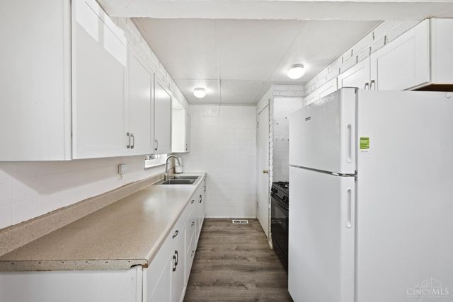 5719 Kiefer Court, Cincinnati, OH 45224