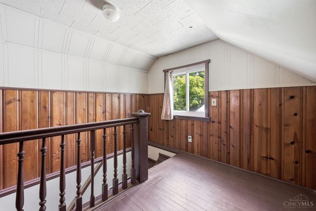 5719 Kiefer Court, Cincinnati, OH 45224