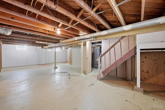 5719 Kiefer Court, Cincinnati, OH 45224