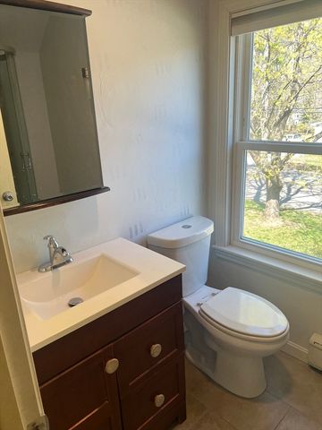 133 Pond St, Sharon, MA 02067