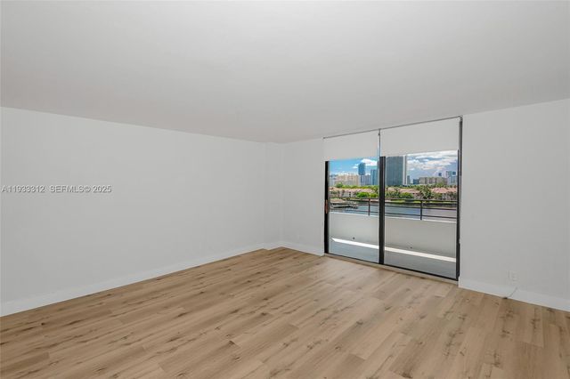 2500 Parkview Dr 821, Hallandale Beach, FL 33009