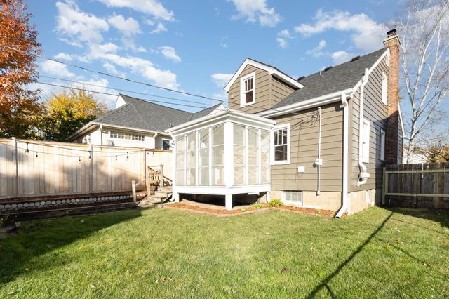 1234 Berkeley Avenue, Saint Paul, MN 55105