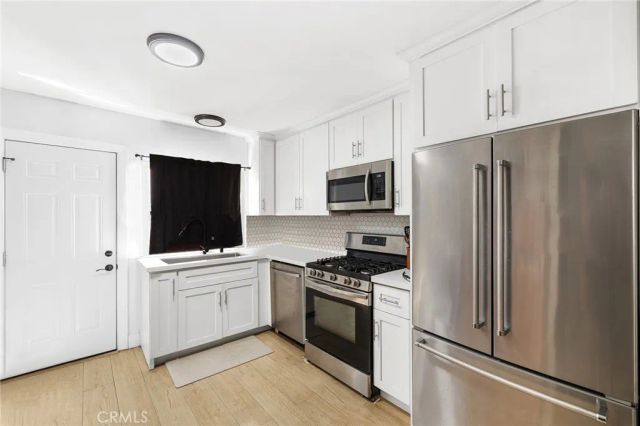 395 Calle Mariposa, Oceanside, CA 92057