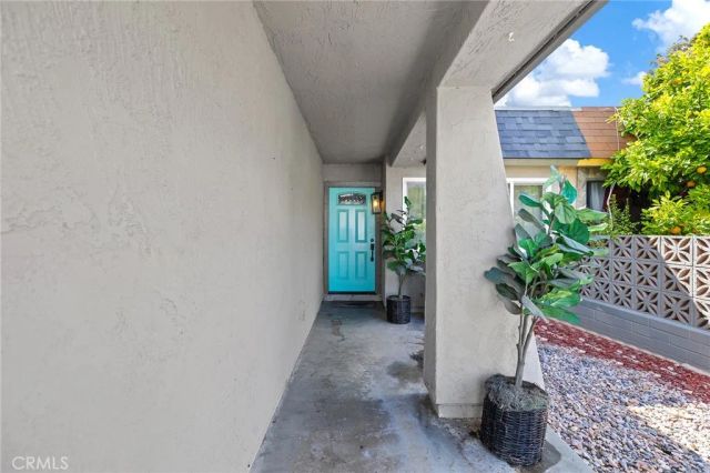 395 Calle Mariposa, Oceanside, CA 92057