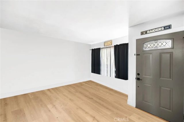 395 Calle Mariposa, Oceanside, CA 92057