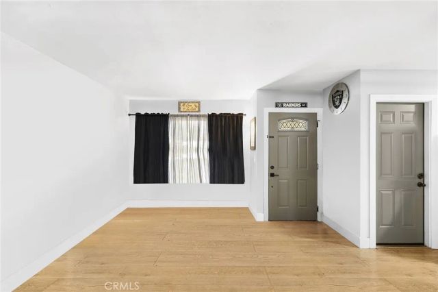 395 Calle Mariposa, Oceanside, CA 92057