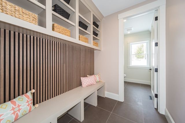 3 Vale St A, Natick, MA 01760