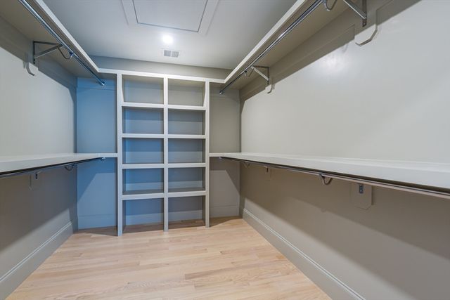 3 Vale St A, Natick, MA 01760