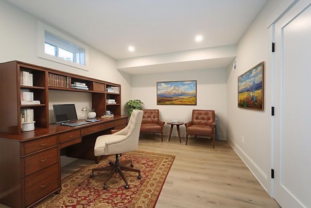 3 Vale St A, Natick, MA 01760