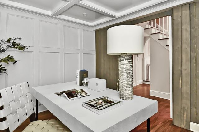 10 Woodhill Road, Wilton, CT 06897