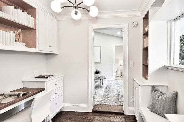 10 Woodhill Road, Wilton, CT 06897