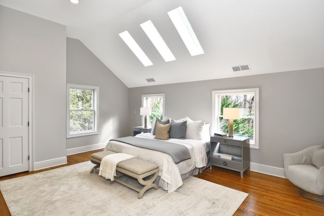 10 Woodhill Road, Wilton, CT 06897