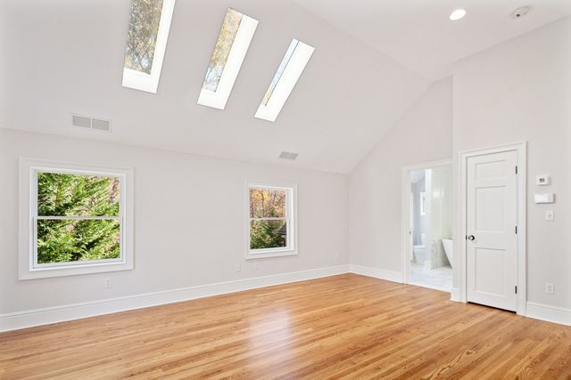 10 Woodhill Road, Wilton, CT 06897