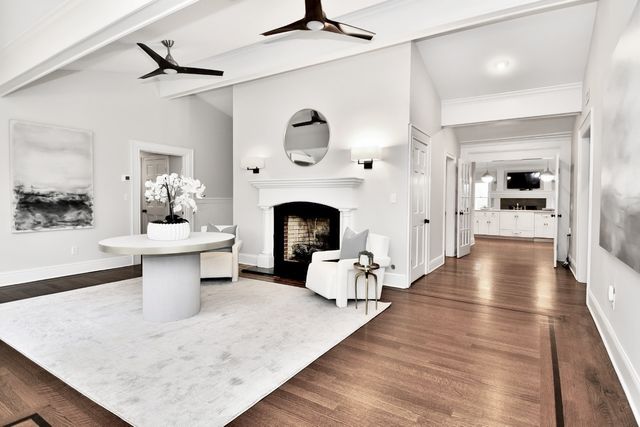 10 Woodhill Road, Wilton, CT 06897