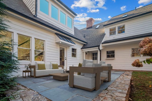 10 Woodhill Road, Wilton, CT 06897