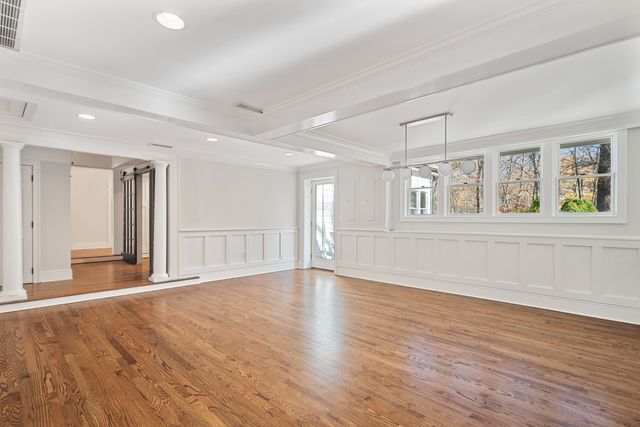 10 Woodhill Road, Wilton, CT 06897