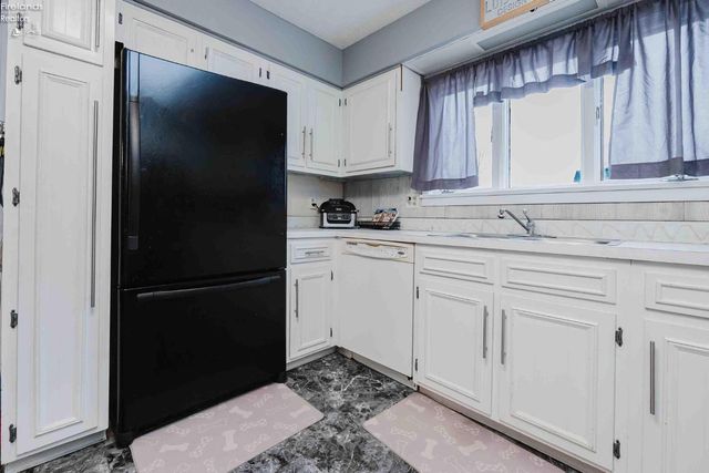 301 Schiller Avenue, Sandusky, OH 44870