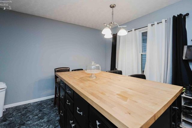 301 Schiller Avenue, Sandusky, OH 44870