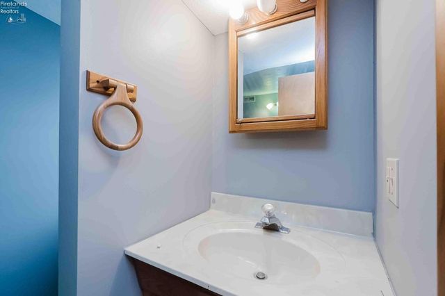 301 Schiller Avenue, Sandusky, OH 44870