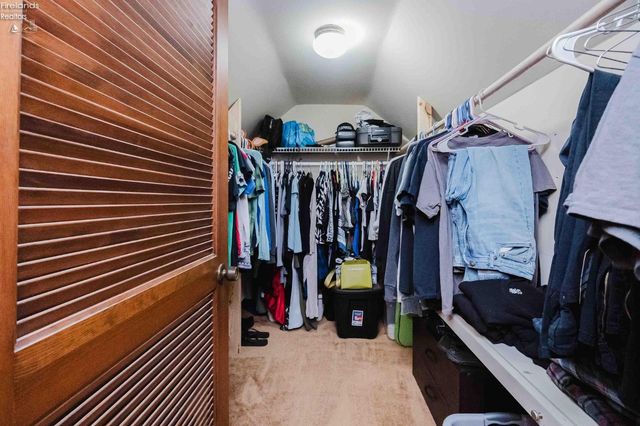 301 Schiller Avenue, Sandusky, OH 44870