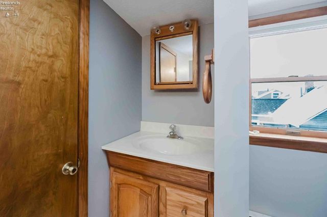 301 Schiller Avenue, Sandusky, OH 44870