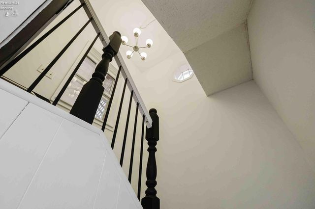 301 Schiller Avenue, Sandusky, OH 44870