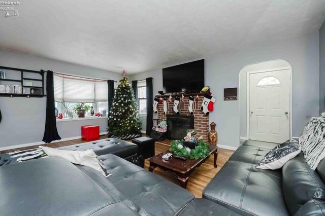 301 Schiller Avenue, Sandusky, OH 44870