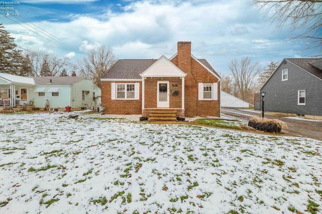 301 Schiller Avenue, Sandusky, OH 44870