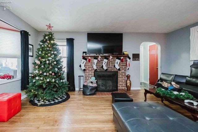 301 Schiller Avenue, Sandusky, OH 44870