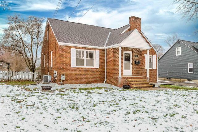 301 Schiller Avenue, Sandusky, OH 44870