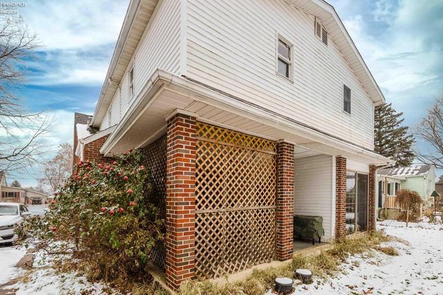 301 Schiller Avenue, Sandusky, OH 44870