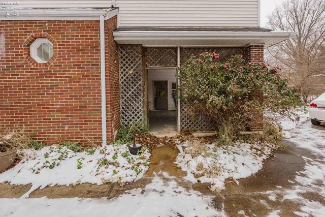 301 Schiller Avenue, Sandusky, OH 44870