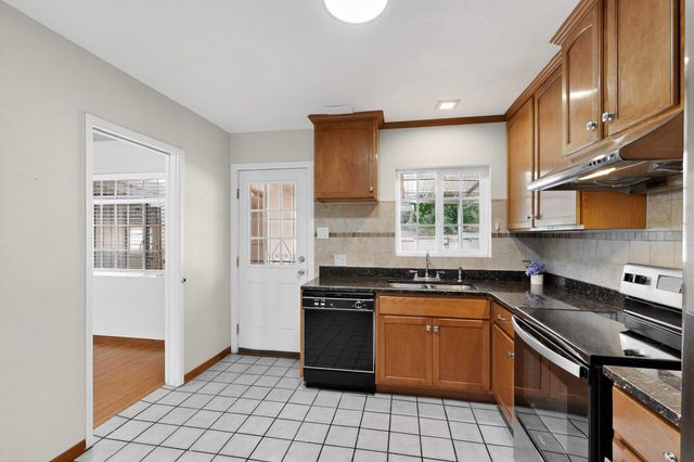 8623 Menaul Boulevard NE, Albuquerque, NM 87112