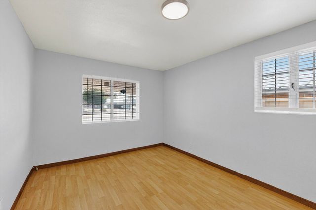 8623 Menaul Boulevard NE, Albuquerque, NM 87112