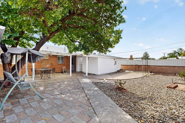 8623 Menaul Boulevard NE, Albuquerque, NM 87112