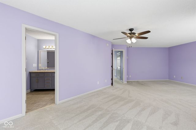 10215 Lothbury Circle, Fishers, IN 46037