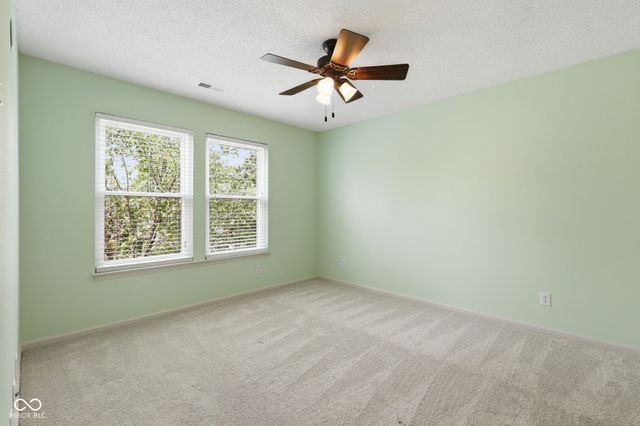 10215 Lothbury Circle, Fishers, IN 46037