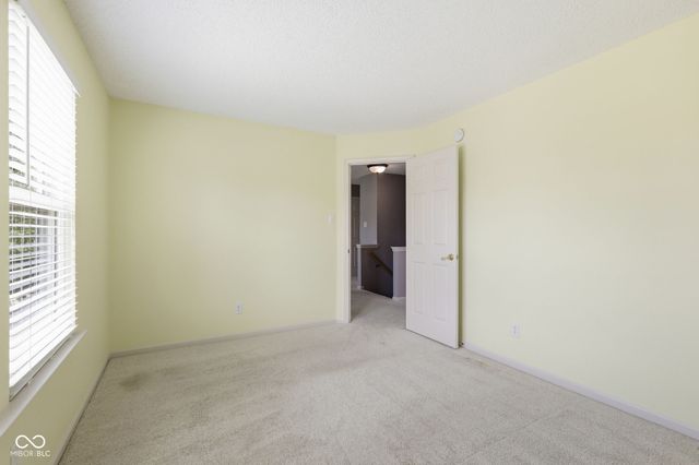 10215 Lothbury Circle, Fishers, IN 46037