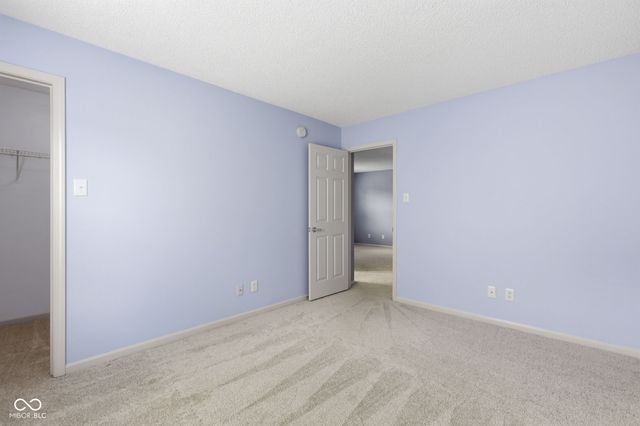 10215 Lothbury Circle, Fishers, IN 46037