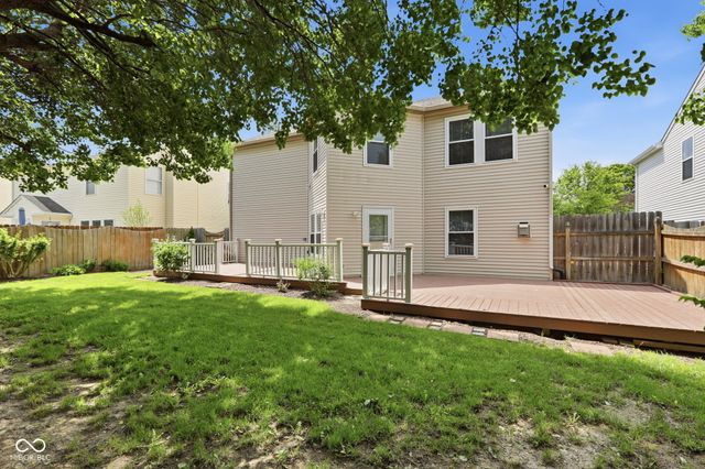 10215 Lothbury Circle, Fishers, IN 46037