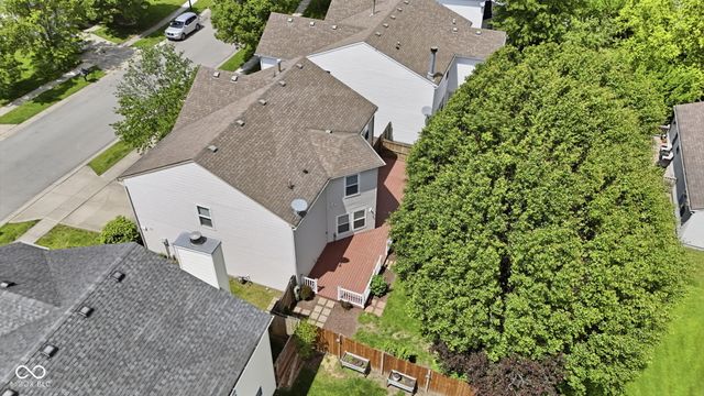 10215 Lothbury Circle, Fishers, IN 46037