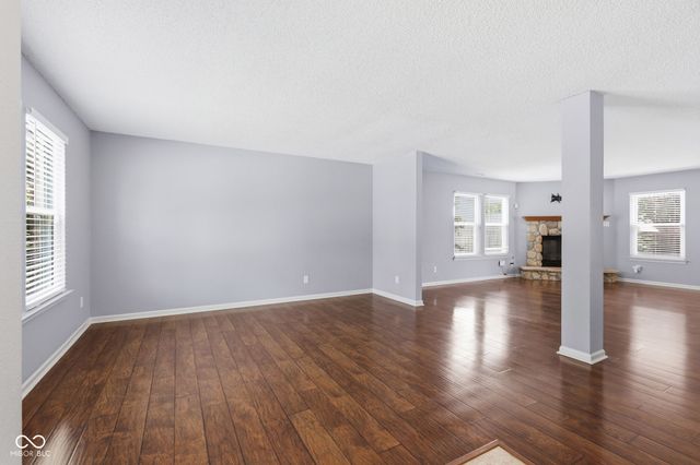 10215 Lothbury Circle, Fishers, IN 46037