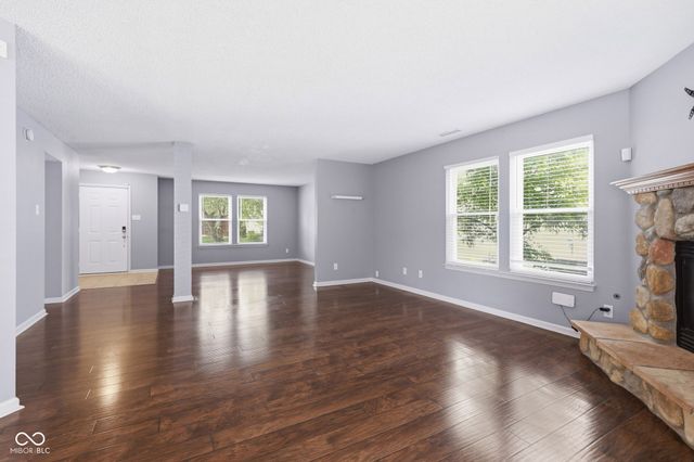 10215 Lothbury Circle, Fishers, IN 46037