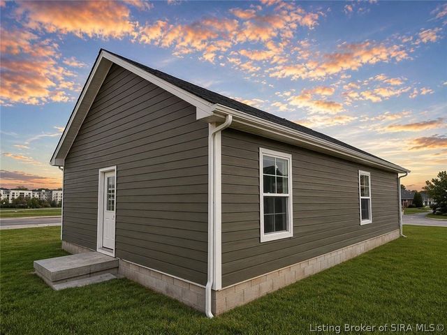 1926 Ernie Way, Charlestown, IN 47111