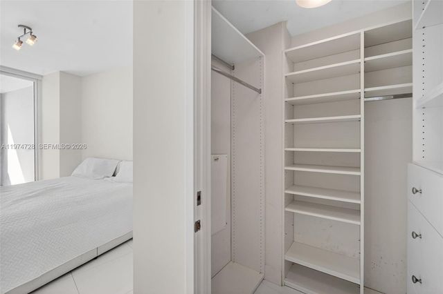 18201 Collins Ave 2008, Sunny Isles Beach, FL 33160