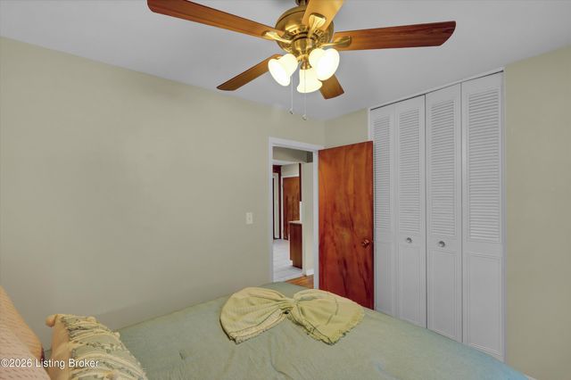 3612 Rosemont Ct, Louisville, KY 40218