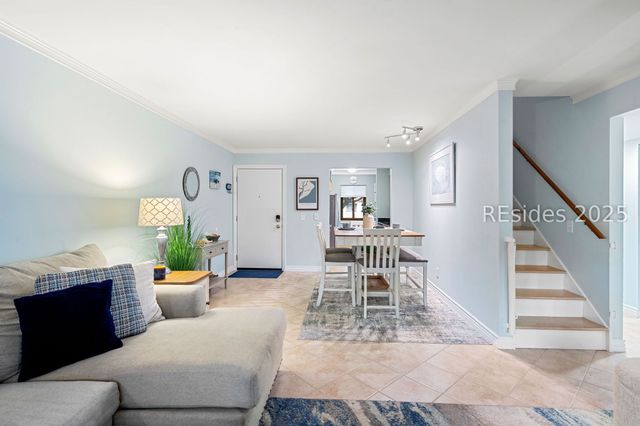 25 Deallyon Ave Apt 110, Hilton Head Island, SC 29928
